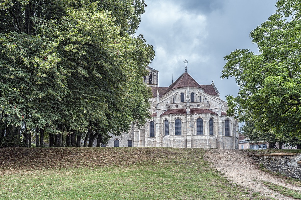 Chemin de Vezelay, découvrez les chemins de Compostelle en France
